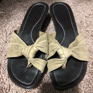 Donald Pliner gold sandals size 9